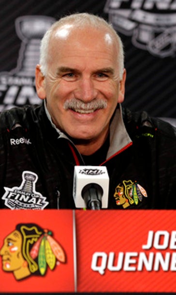 Quenneville agrees to 3-year extension with Blackhawks